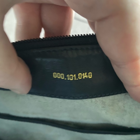 Authentic 80’s Vintage GUCCI Micro GG Bag in Navy - Picture 8 of 16